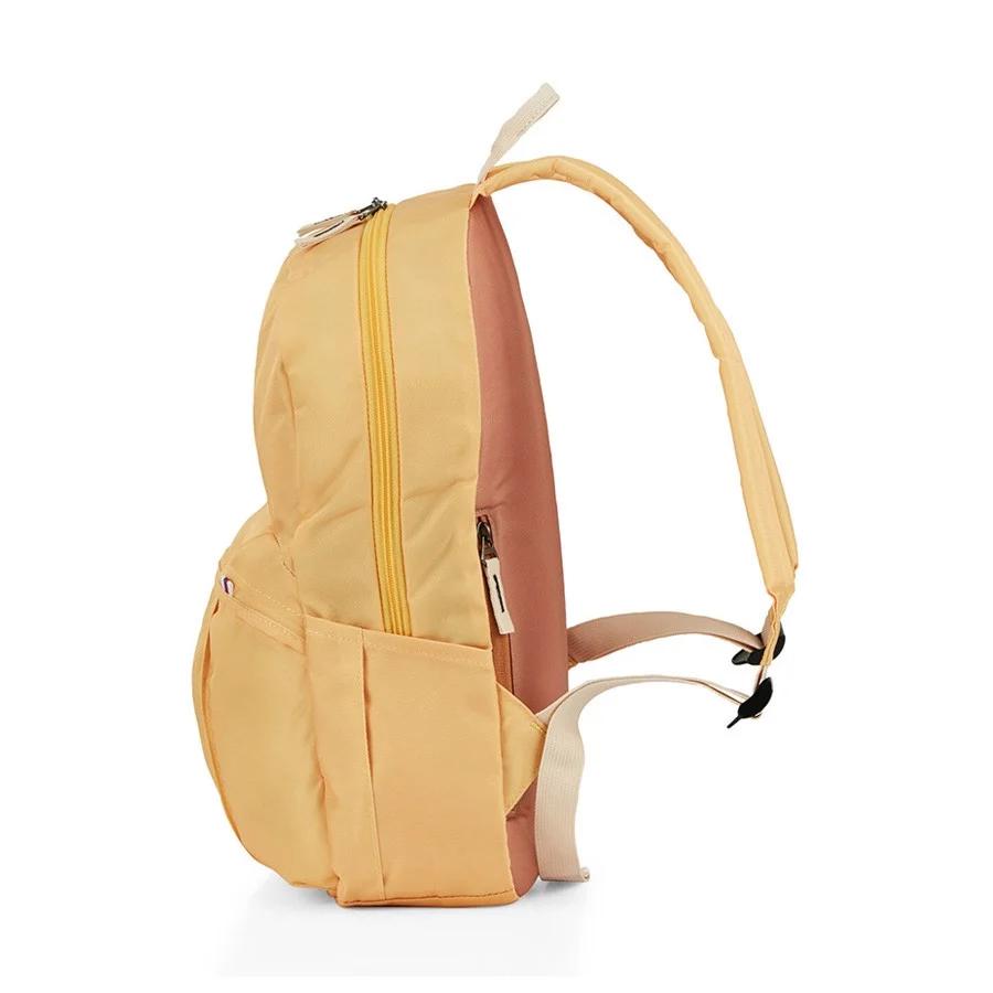 vang_balo_3_eccfe8cf3f9c4e0e93875d0aace7aaa2_master